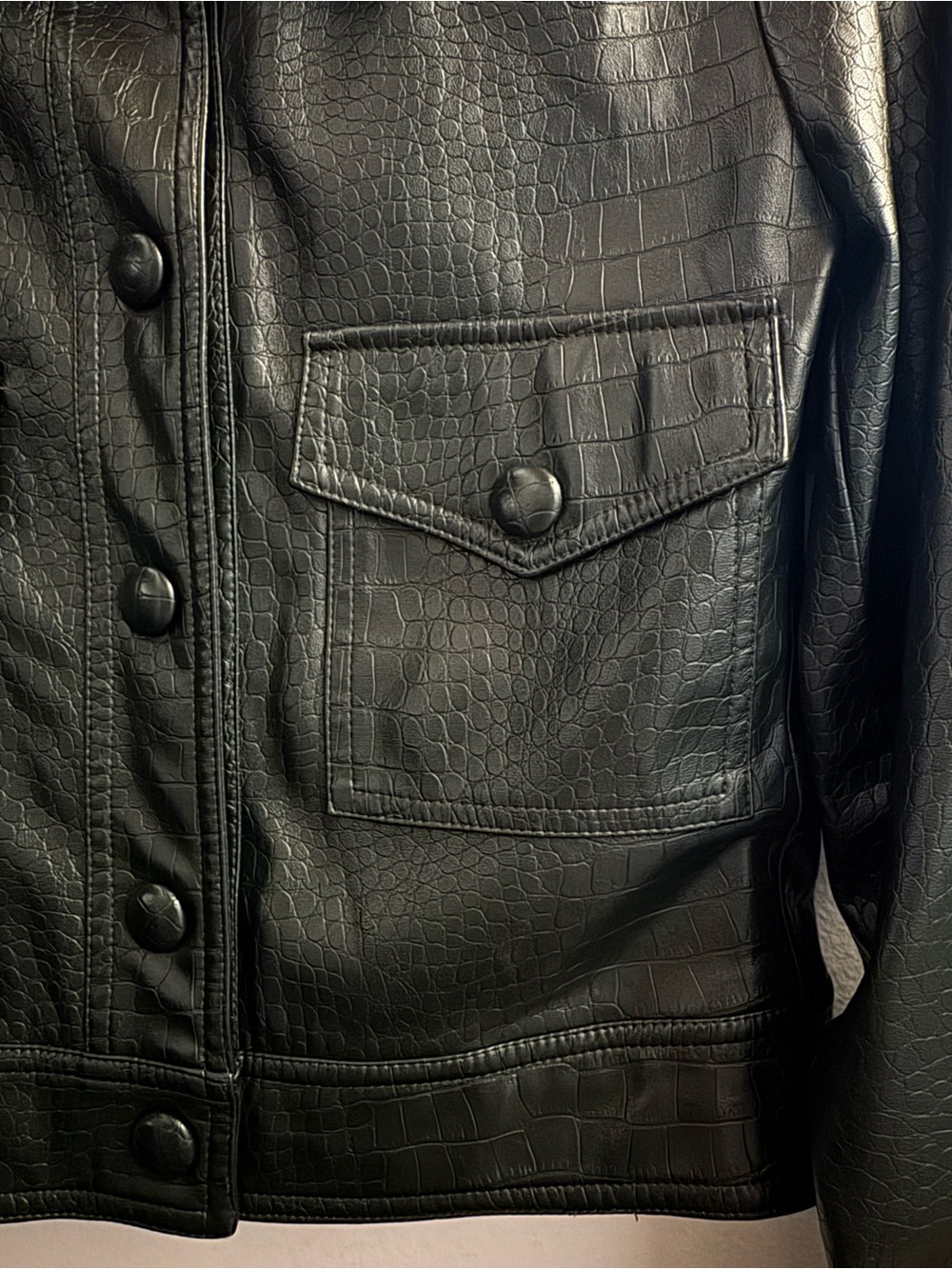 House of Harlow 1960 Dark Green Croc-Embossed Faux Leather Jacket - Picture 7 of 16